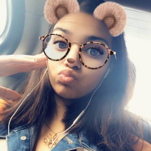 Meet your Posher, Noemie - Picture 1 of 1